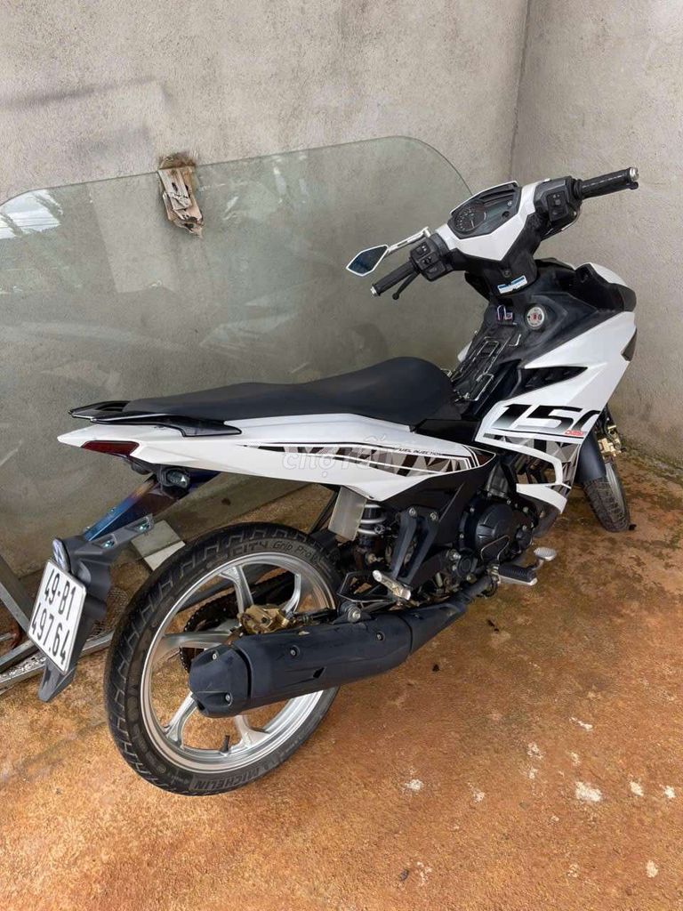 cần đổi xe lên bán xe giấy tờ đầy đủ máy móc êm. Mua bán Xe máy tại Huyện Lâm Hà Lâm Đồng được đăng bởi dũng hình 1