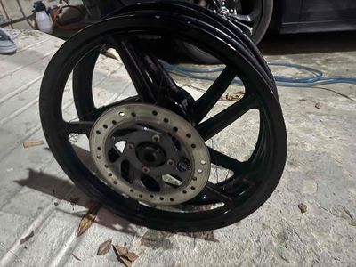 Mâm xe máy RS Đen Kim loại đã sơn lại