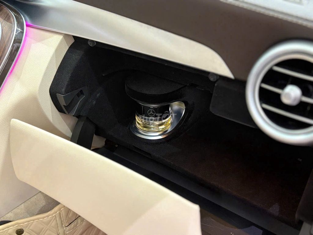 Gia Đình Cần Bán Mercedes C200 Exclusive - SX 2020. Mua bán Ô tô tại Quận Tân Bình Tp Hồ Chí Minh được đăng bởi Mr Bill hình 6