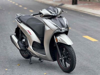 SH 350 Đk Cuối 2021 MÁY THÁI BSTP. Mua bán Xe máy tại Thành phố Thủ Đức Tp Hồ Chí Minh được đăng bởi Vũ Vũ