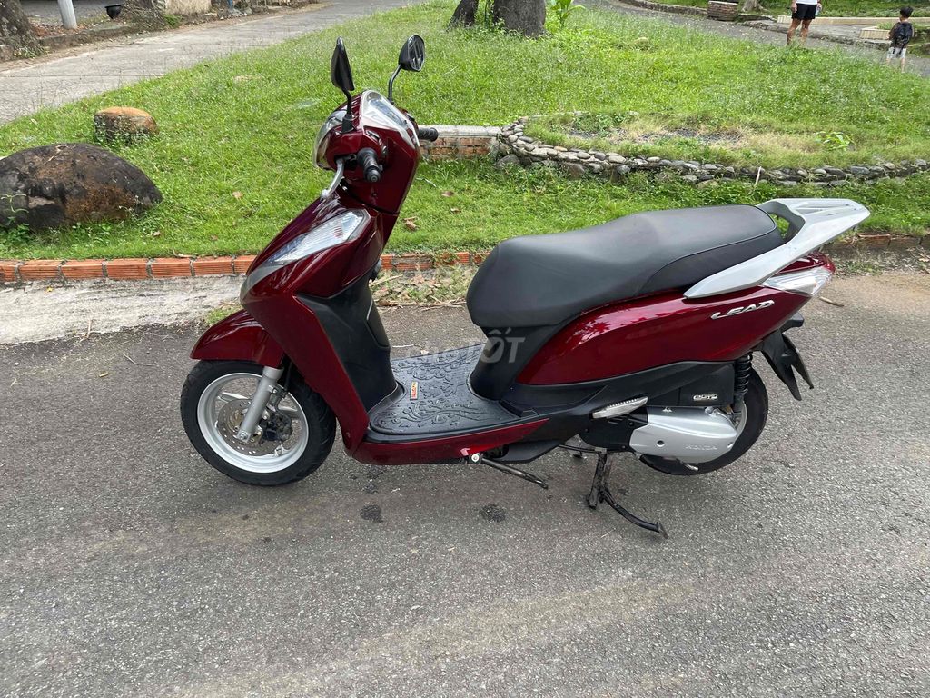 Honda Lead 125cc màu Đỏ. Mua bán Xe máy tại Huyện Trảng Bom Đồng Nai được đăng bởi giàu hình 5