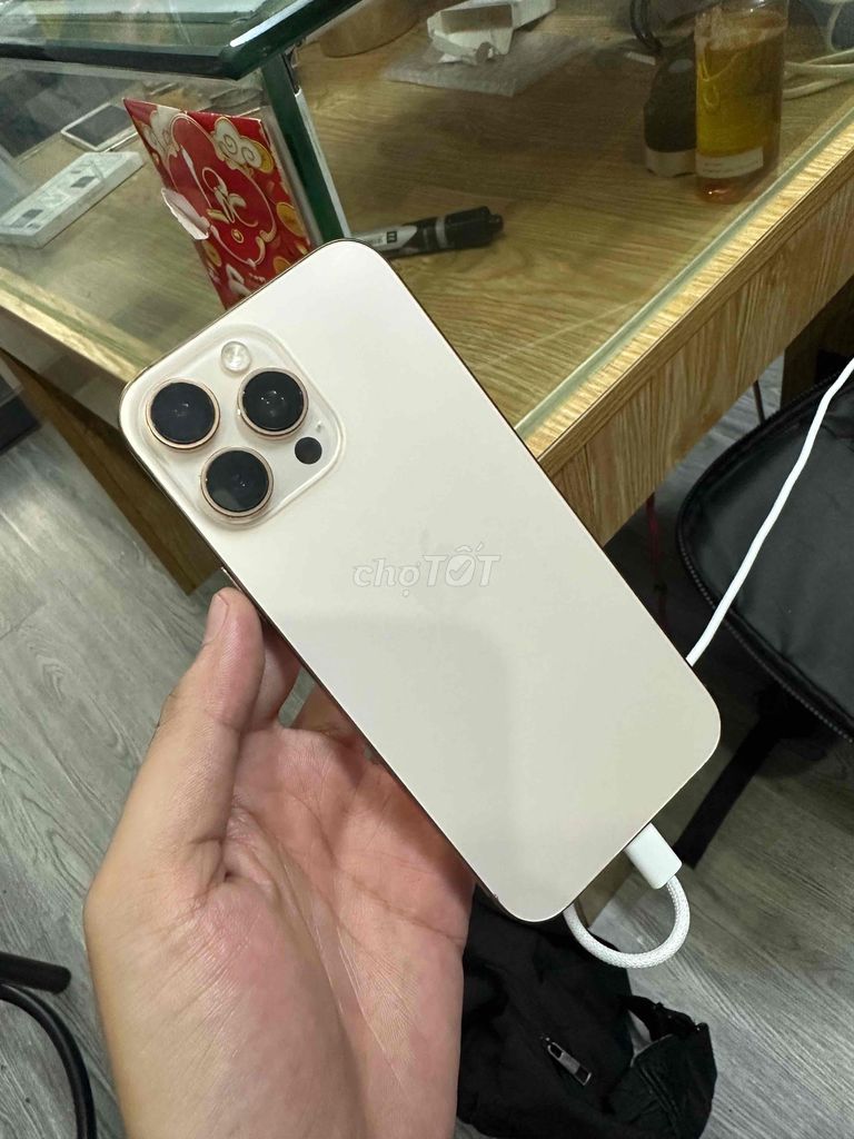 Apple iPhone 16 Pro Max 256GB Vàng Đã qua sử dụng. Mua bán Điện thoại tại Quận 11 Tp Hồ Chí Minh được đăng bởi Trung hình 1