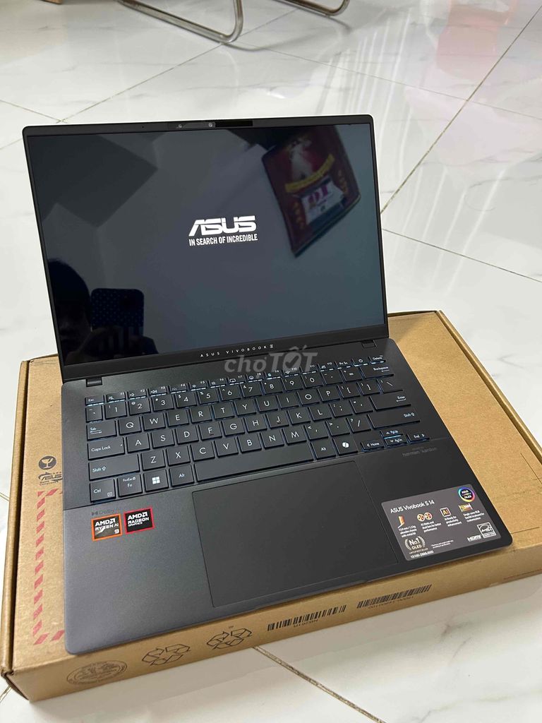 Asus Vivobook S 14 màn 3k Oled , chip AMD AI mới