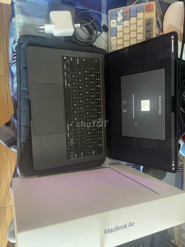Apple MacBook Air M2 16GB/256GB Midnight. Mua bán Laptop tại Quận Gò Vấp Tp Hồ Chí Minh được đăng bởi Trí Hoàng hình 1