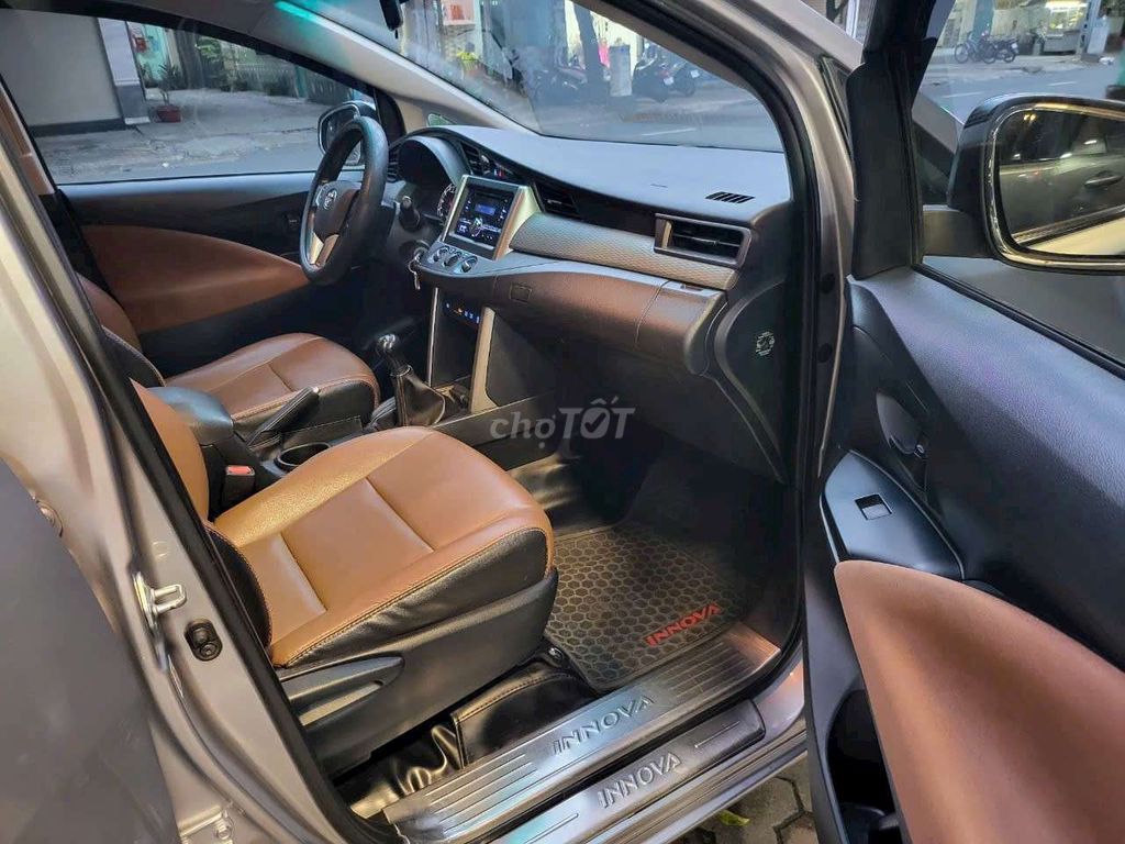 TOYOTA_INNOVA 2.0E SX 12/2019 MT Số Sàn MỚI 98%. Mua bán Ô tô tại Quận 5 Tp Hồ Chí Minh được đăng bởi Mr Thiên hình 9