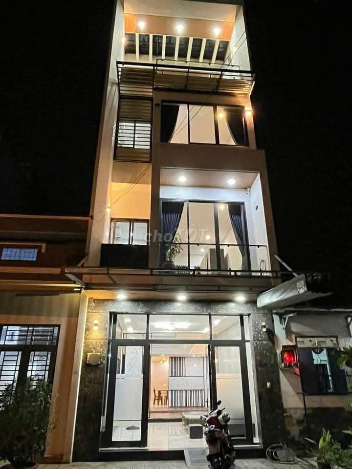 Nhà 4 tầng mặt tiền vũ quỳnh, thanh khê
