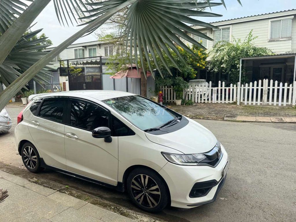 Honda Jazz RS 1.5AT 2018 38000 km. Mua bán Ô tô tại Thành phố Thủ Đức Tp Hồ Chí Minh được đăng bởi BÌNH VÌNH PHÚ CHUYÊN XE LƯỚT BAO TEST HÃNG  hình 3