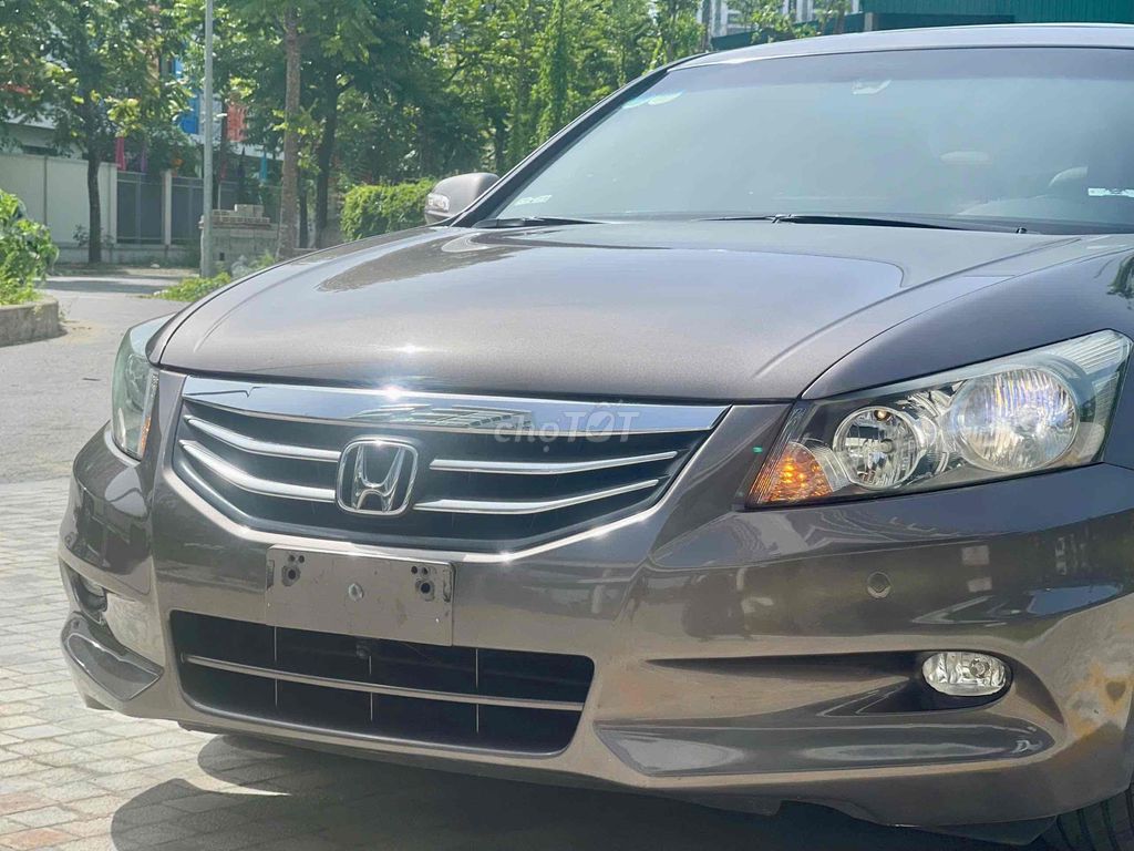 Honda Accord 2012 3.5 AT - 67000 km. Mua bán Ô tô tại Quận Long Biên Hà Nội được đăng bởi Mr Tài Oto hình 15