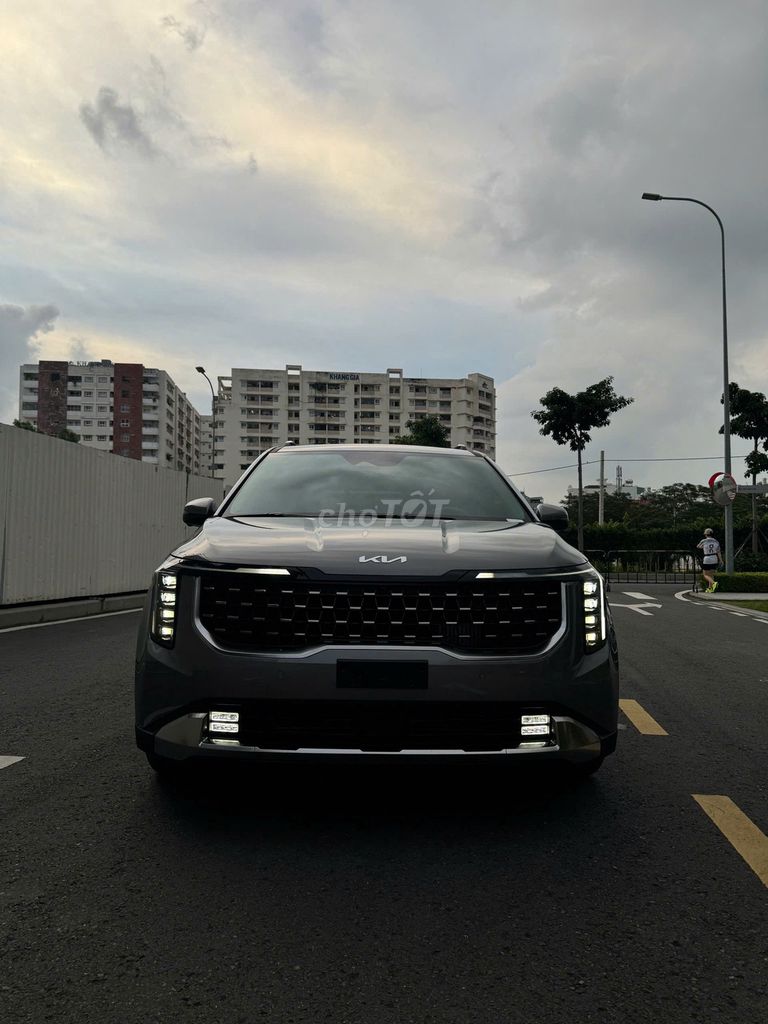 KIA CARNIVAL HEV 2025 (XĂNG ĐIỆN). Mua bán Ô tô tại Quận Gò Vấp Tp Hồ Chí Minh được đăng bởi Minh Thanh Kia Mazda HCM hình 1