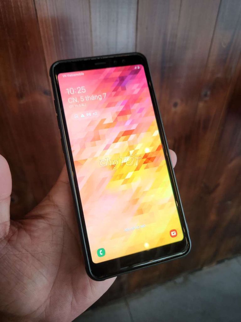 Samsung Galaxy A8 4GB/64GB Vàng. Mua bán Điện thoại tại Quận Sơn Trà Đà Nẵng được đăng bởi Tú hình 1
