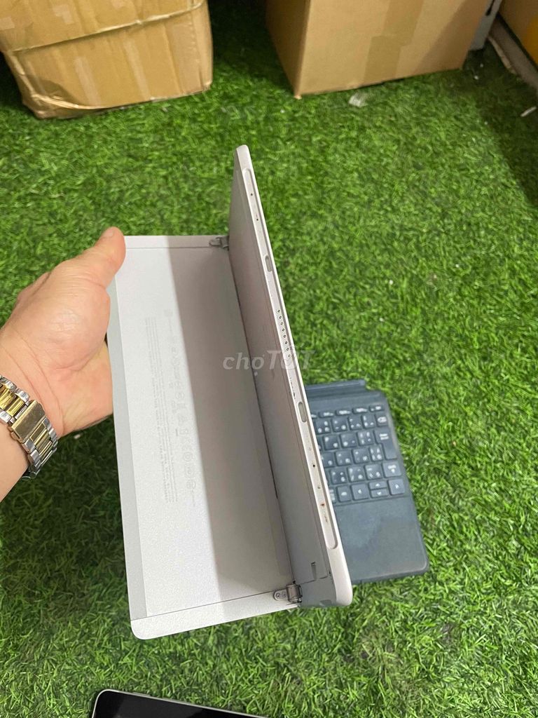 Surface Go 1 2in1