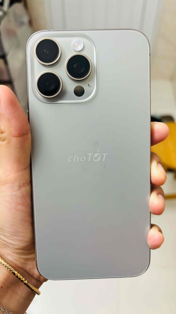 Apple iPhone 15 Pro Max 256GB Natural Titanium. Mua bán Điện thoại tại Thành phố Thủ Đức Tp Hồ Chí Minh được đăng bởi Vy hình 1