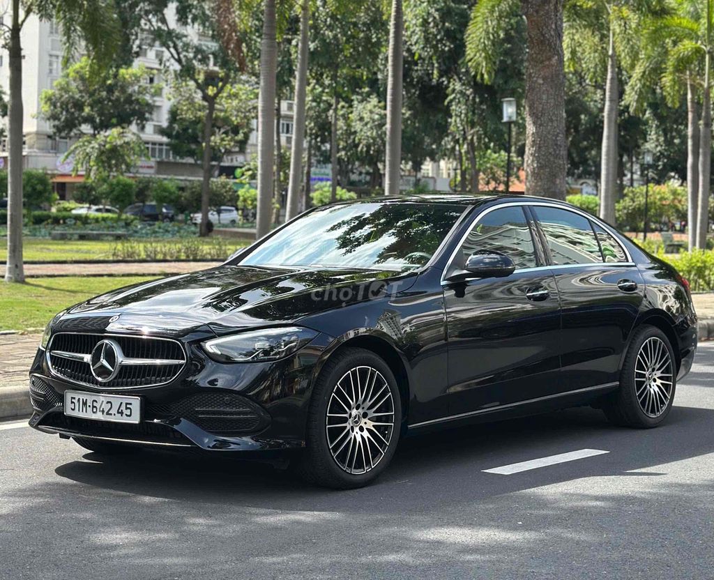 Mercedes Benz C Class 2023 C200 Avantgarde Plus. Mua bán Ô tô tại Quận 7 Tp Hồ Chí Minh được đăng bởi Thế Giới Xe Đức Sài Gòn hình 2