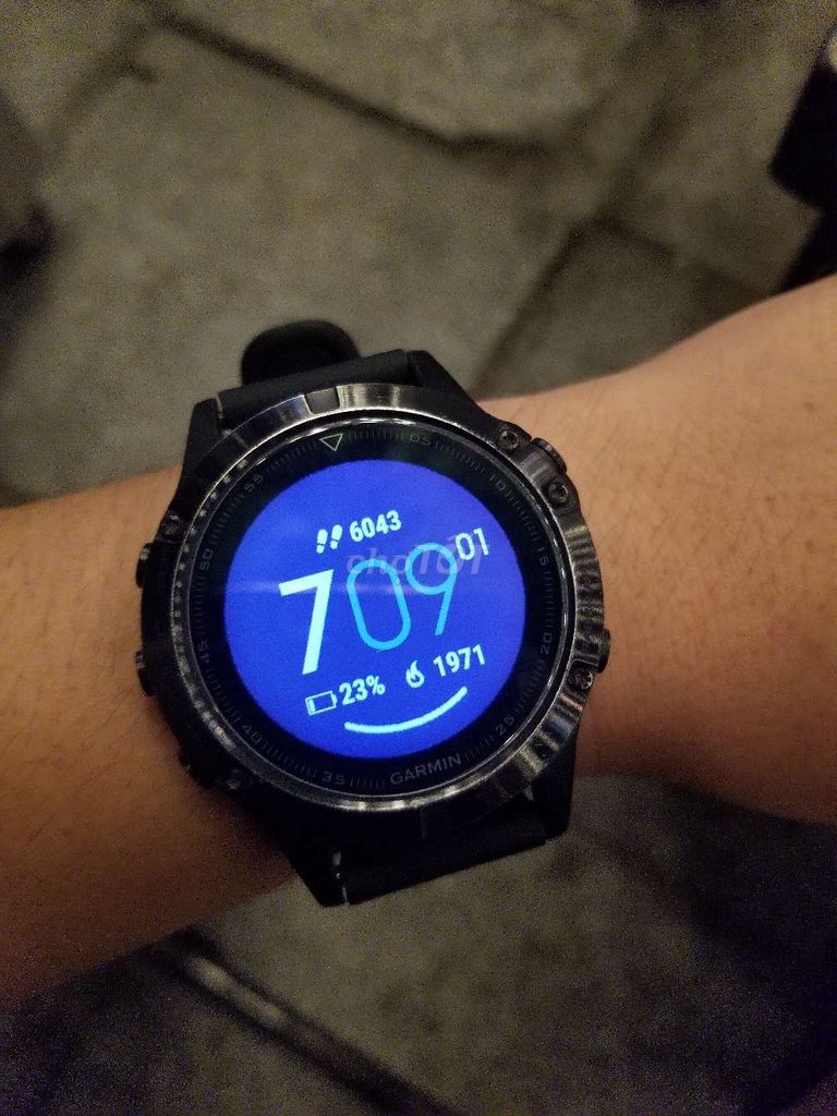 Cần bán garmin fenix 5 , gdtt tphcm ( Bình Tân)