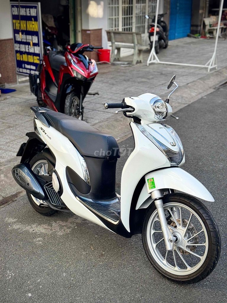 Sh Mode ( Date 2023 ) Màu Trắng Siêu Xịn ❤️❤️. Mua bán Xe máy tại Thành phố Long Xuyên An Giang được đăng bởi Thanh Nhàn hình 1