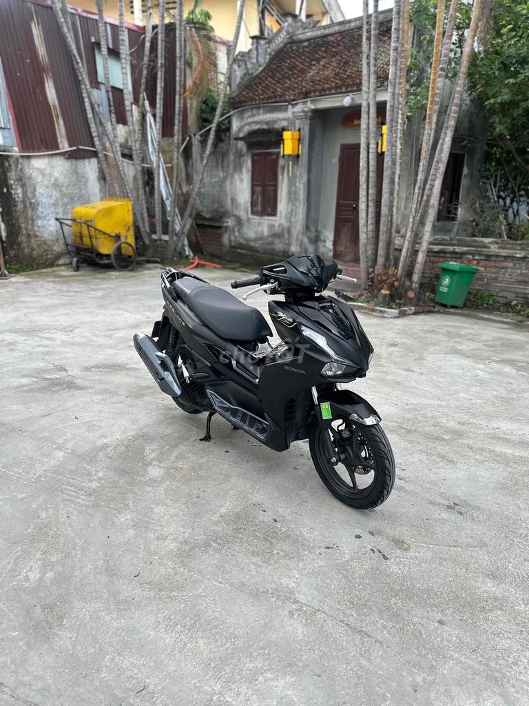 Air Blade 2023 đen sần bản đặt biệt odo 6000. Mua bán Xe máy tại Quận Lê Chân Hải Phòng được đăng bởi Nguyễn Thế Hiếu hình 3