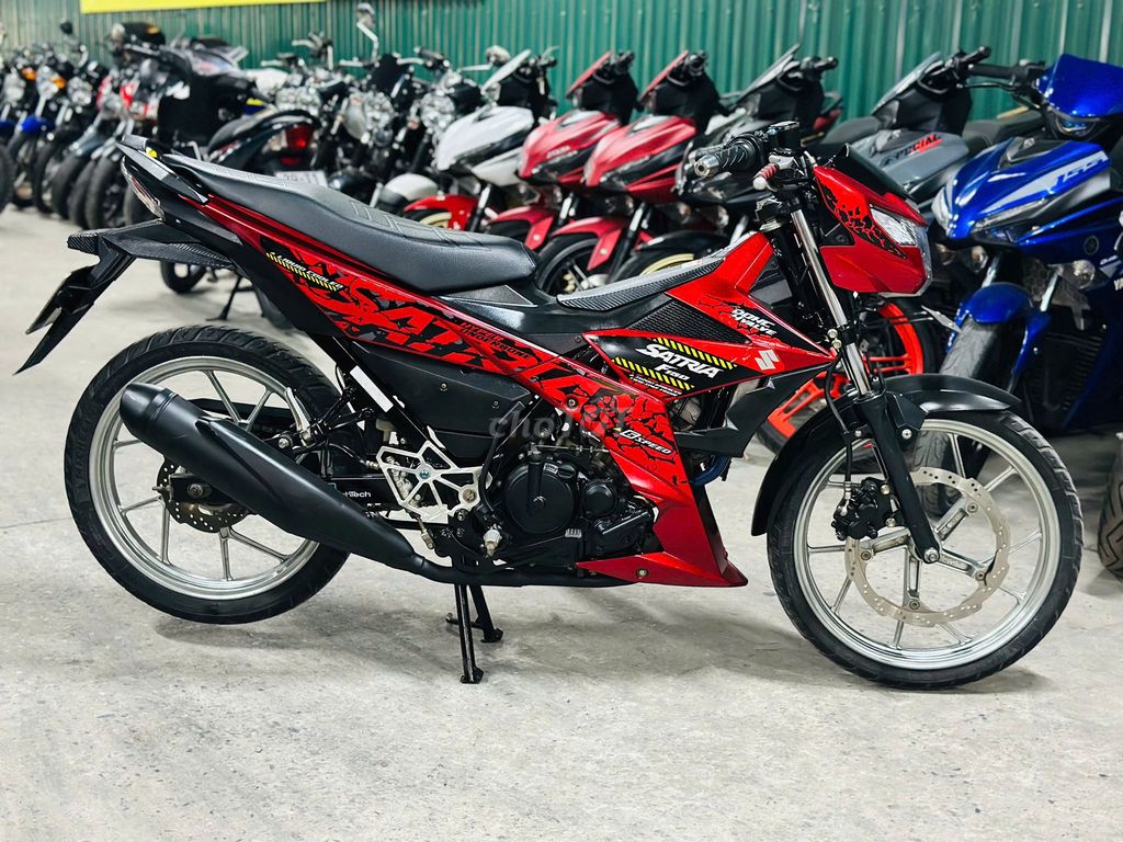 XE MÁYTHANH TÙNG_SATRIA 150 ĐỎ ĐEN MÁY ZIN 1 CHỦ. Mua bán Xe máy tại Quận Nam Từ Liêm Hà Nội được đăng bởi THANH TÙNG hình 2