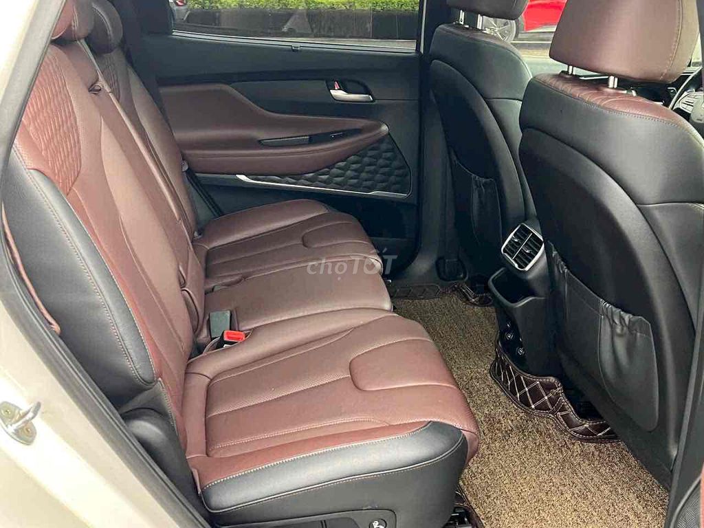 Hyundai Santa Fe 2021 2.2 Dầu cao cấp - 68000 km. Mua bán Ô tô tại Quận Long Biên Hà Nội được đăng bởi Le hao hình 6
