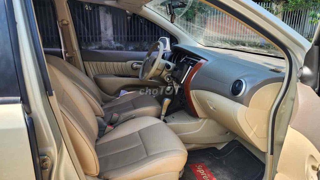 Nissan Livina 7 chỗ màu Vàng cát. Mua bán Ô tô tại Quận Hà Đông Hà Nội được đăng bởi Hiệp Xoăn Hà Đông hình 16