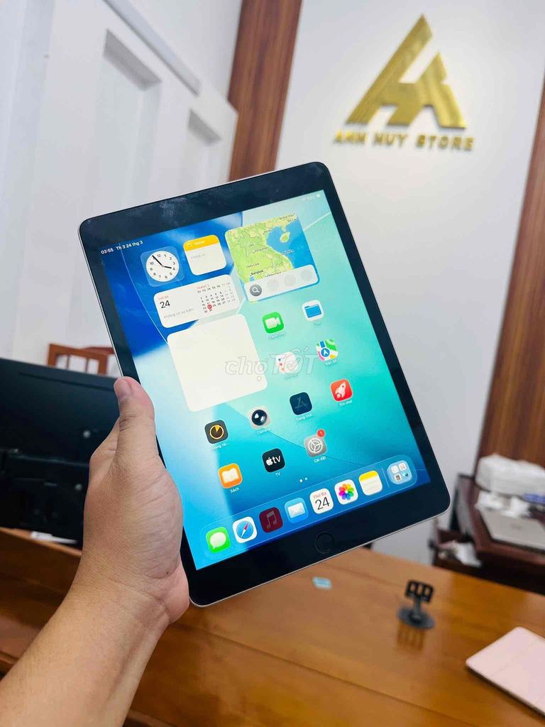 Apple iPad Gen 9 64GB Wifi Bạc. Mua bán Máy tính bảng tại Quận Ninh Kiều Cần Thơ được đăng bởi ĐIỆN THOẠI LAPTOP ANH HUY hình 1