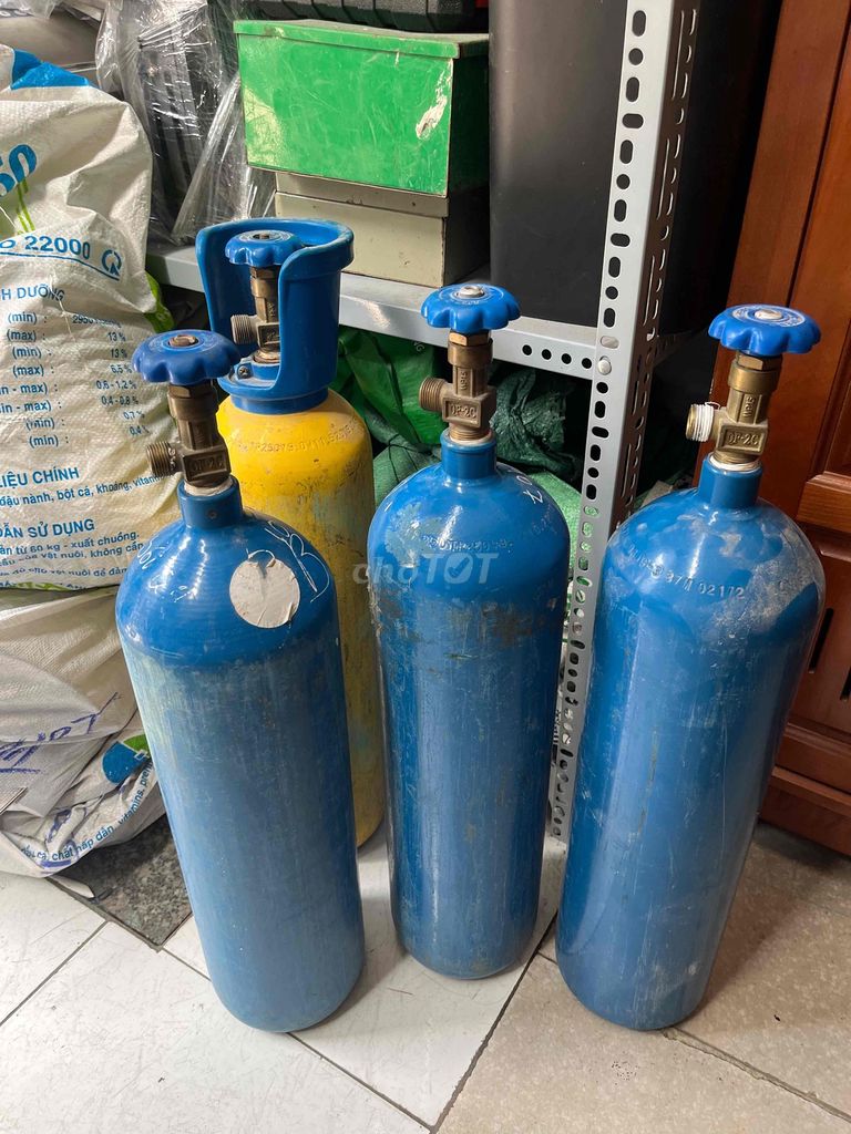 Bình khí oxy 8 lít Còn đẹp. Mua bán Đồ chuyên dụng, Giống nuôi trồng tại Quận 12 Tp Hồ Chí Minh được đăng bởi Đan Nguyên Quận Mười Hai hình 1