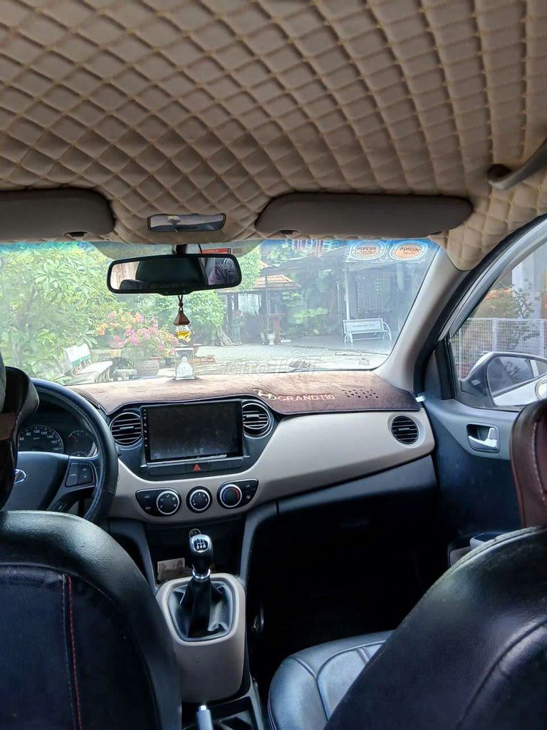 2017 Sedan 1.2 Base - 65000 km. Mua bán Ô tô tại Thành phố Dĩ An Bình Dương được đăng bởi Thanh hình 3