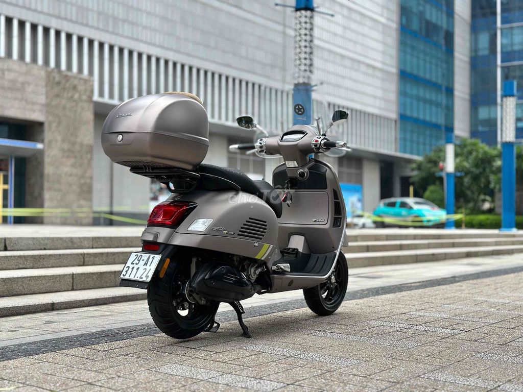 Vespa GTS Super Tech 300. Mua bán Xe máy tại Quận Cầu Giấy Hà Nội được đăng bởi Tuấn Việt Motor hình 6