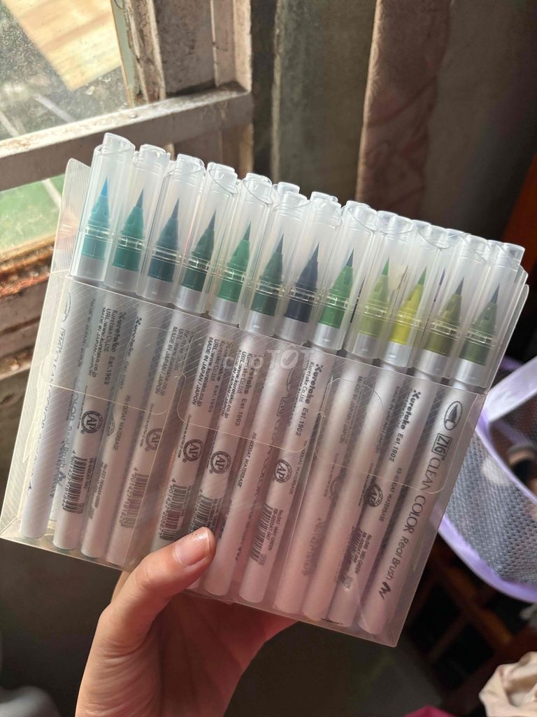 Bút lông Kuretake ZIG Clean Color Real Brush. Mua bán Đồ dùng văn phòng tại Quận Bình Tân Tp Hồ Chí Minh được đăng bởi Lili hình 1
