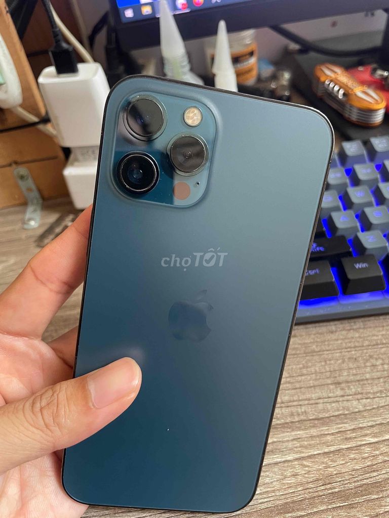 12 Pro Max. Mua bán Điện thoại tại Quận Tân Phú Tp Hồ Chí Minh được đăng bởi NGÔ hình 1