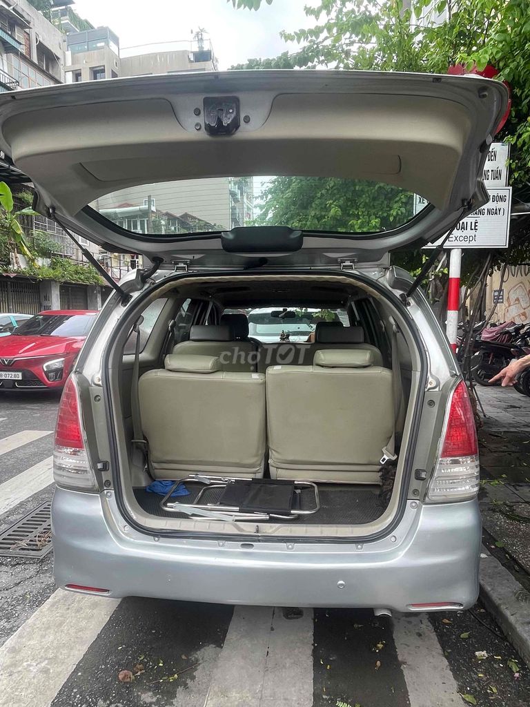 Toyota Innova 2010 V - 30000 km. Mua bán Ô tô tại Quận Hoàn Kiếm Hà Nội được đăng bởi trần văn hiệp hình 5