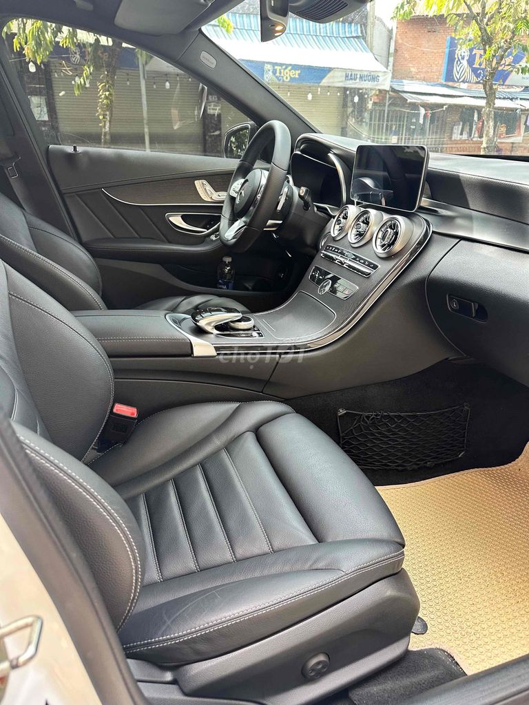 Mercedes Benz  C300 AMG - 55000 km. Mua bán Ô tô tại Huyện Hóc Môn Tp Hồ Chí Minh được đăng bởi Ngân hình 9