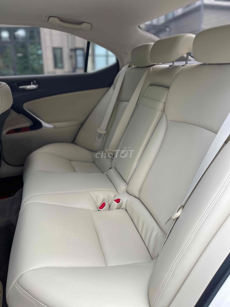 Lexus IS 2009 - 53000 km. Mua bán Ô tô tại Quận Long Biên Hà Nội được đăng bởi Thành Đô Cars hình 8