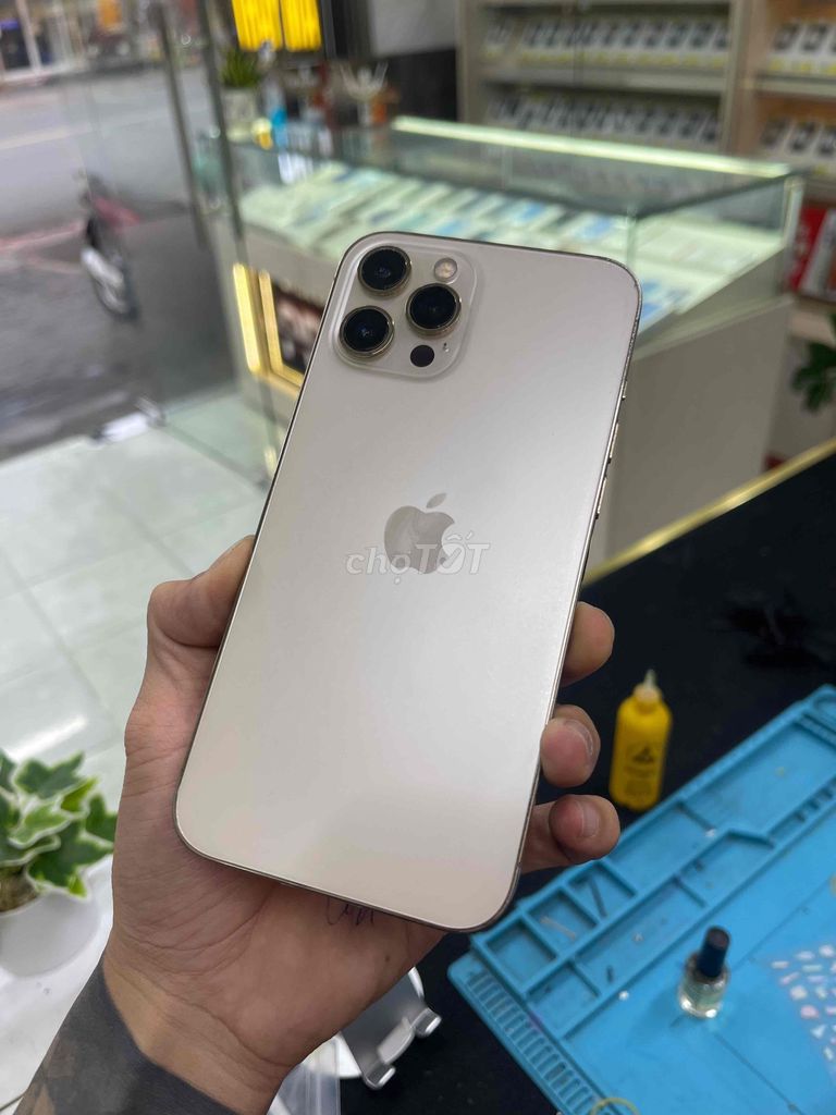 iPhone 12 Pro Max 128GB Vàng Đã sử dụng. Mua bán Điện thoại tại Thành phố Thuận An Bình Dương được đăng bởi Tp Mobile hình 1