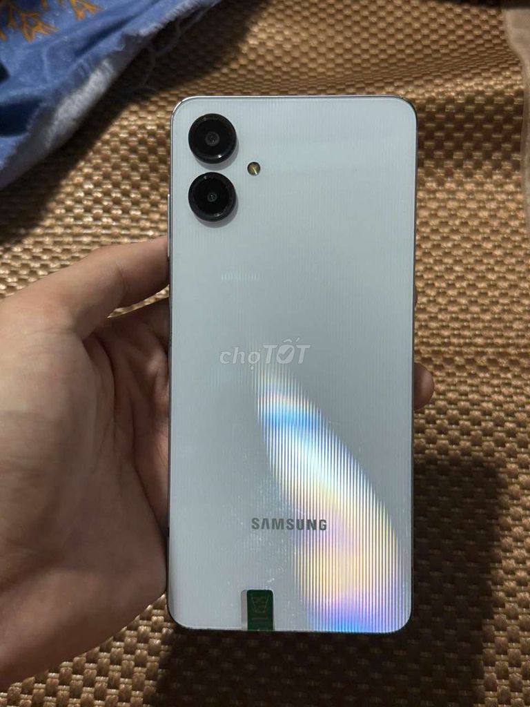 Samsung Galaxy A06 64GB Trắng. Mua bán Điện thoại tại Quận Gò Vấp Tp Hồ Chí Minh được đăng bởi Lê Thị Thẩm hình 1