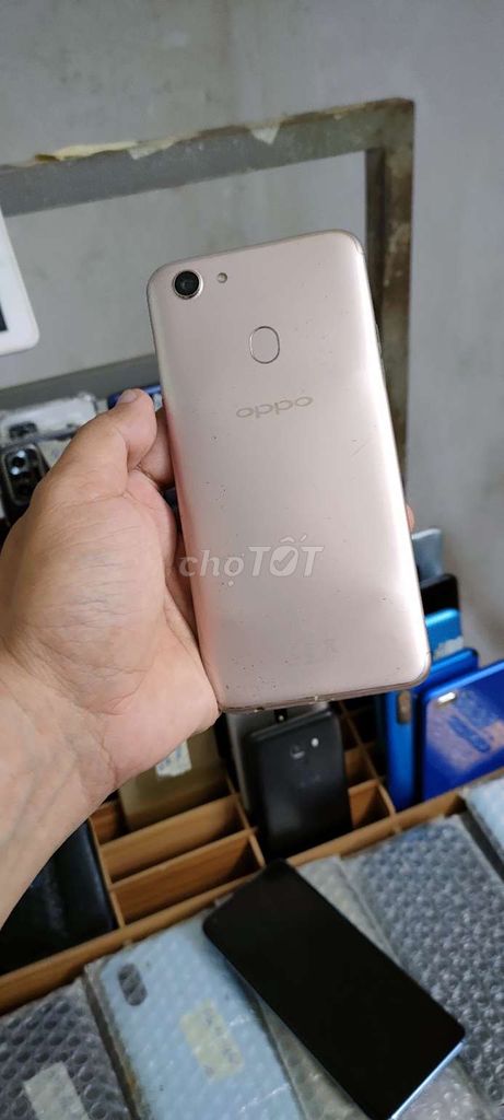 Oppo F5, ram 4gb, 2sim, vân tay. Mua bán Điện thoại tại Quận Gò Vấp Tp Hồ Chí Minh được đăng bởi A LONG   nhận thanh toán THẺ TÍN DỤNG hình 1