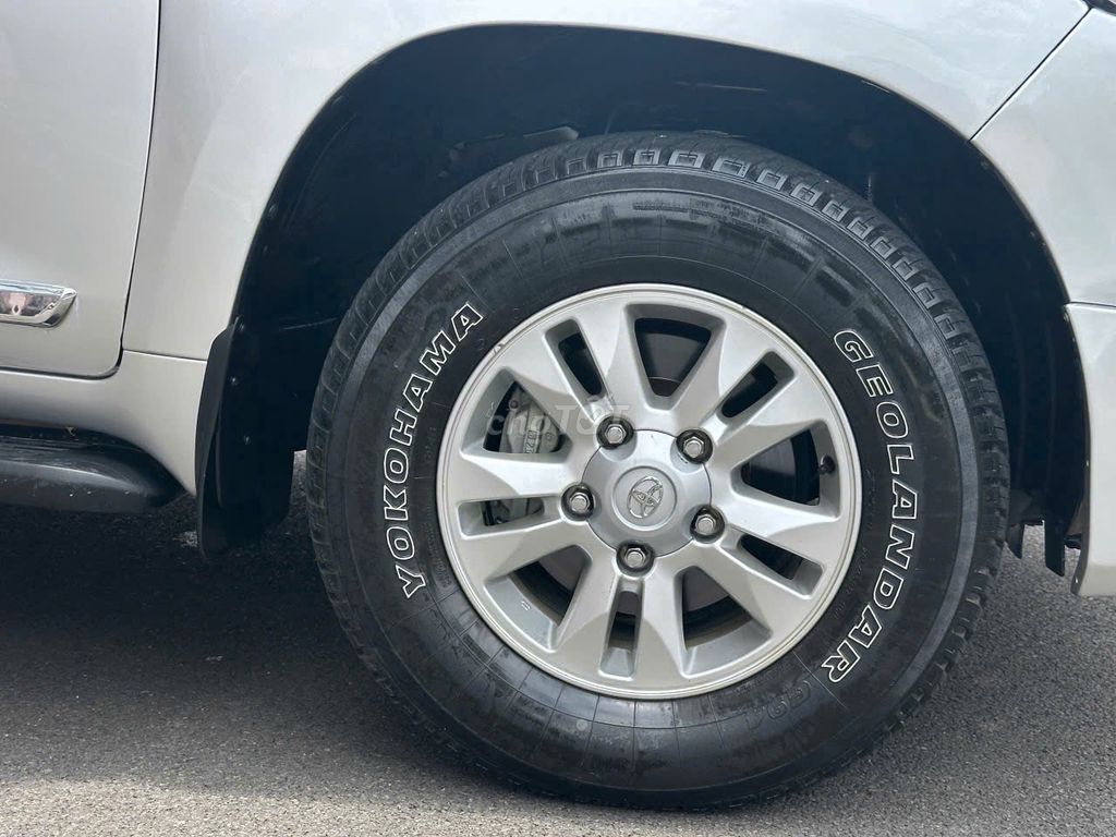 toyota Land Cruiser đơi 2016 nhâp my ban 4.6. Mua bán Ô tô tại Quận Hà Đông Hà Nội được đăng bởi Vinh  hình 12
