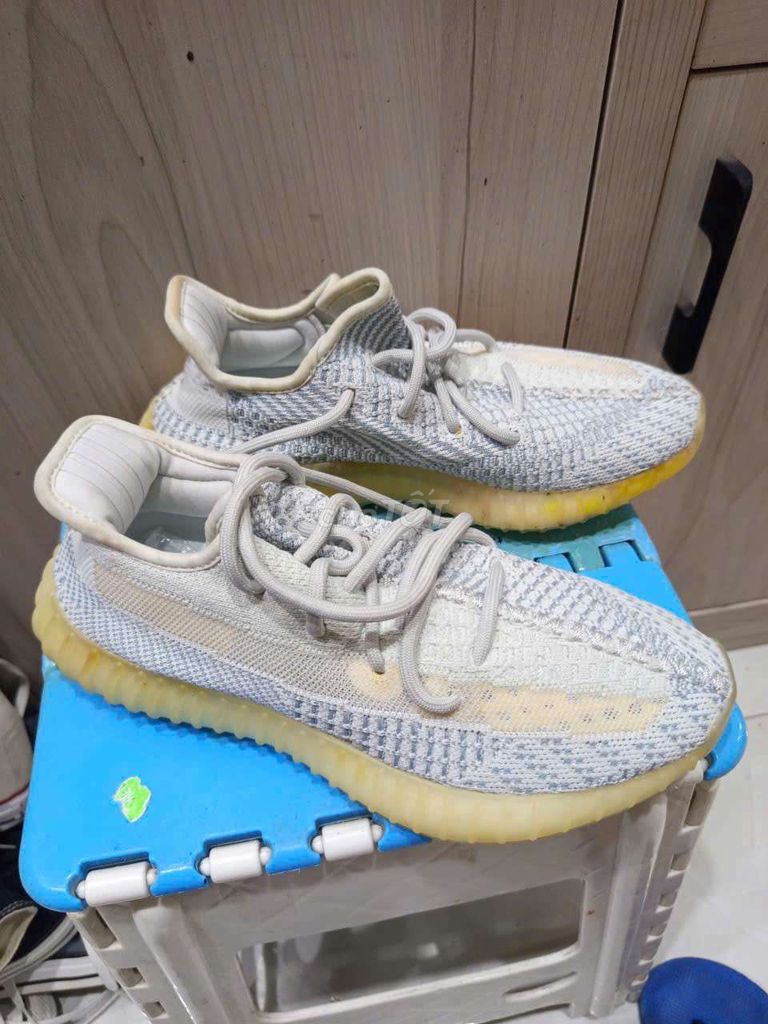 Giày thể thao Adidas Yeezy Unisex size 38. Mua bán Giày dép tại Quận 7 Tp Hồ Chí Minh được đăng bởi Khoi Vu hình 1