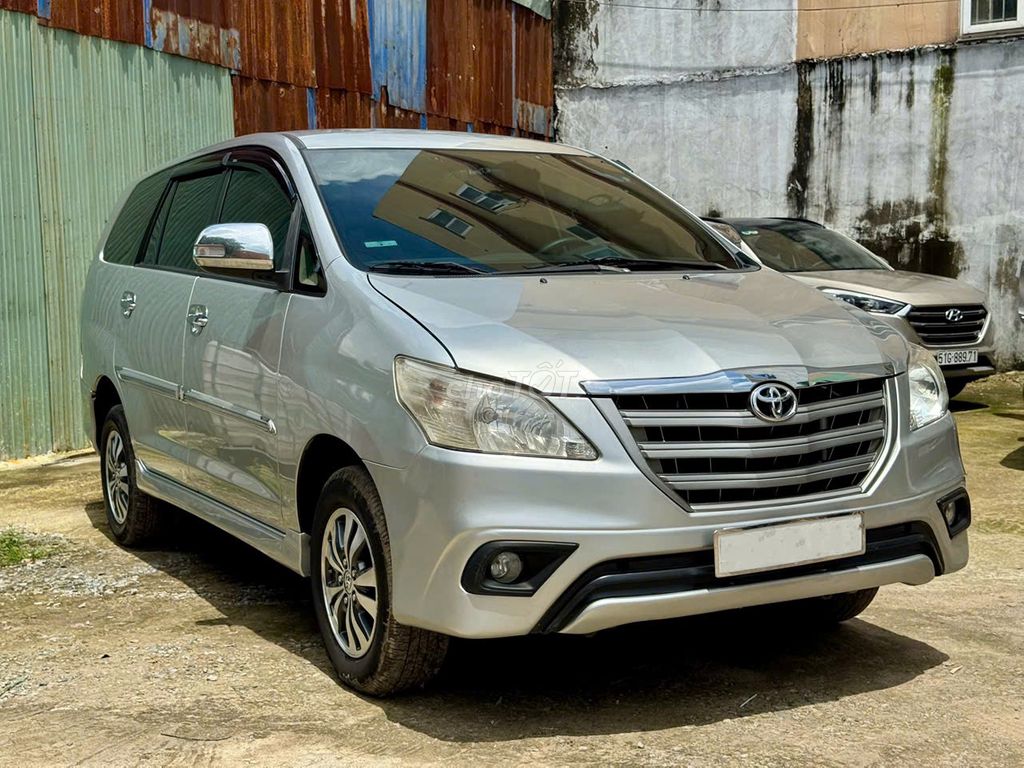 Toyota Innova 2.0E đời xe: 2015 Số sàn 8 chỗ ngồi. Mua bán Ô tô tại Huyện Hóc Môn Tp Hồ Chí Minh được đăng bởi Mr Nhựt chuyên xe hơi lướt chuẩn Toyota Sure hình 1