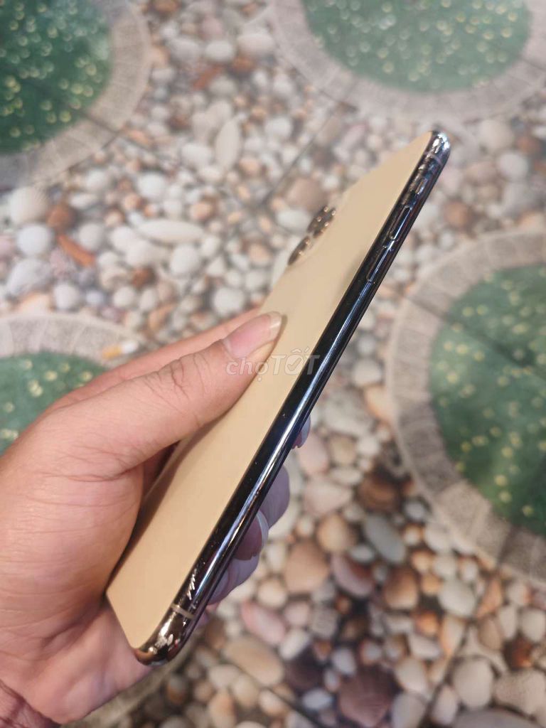 IPhone 11 Promax 64GB gold lock. Mua bán Điện thoại tại Quận Bình Tân Tp Hồ Chí Minh được đăng bởi V I N H hình 1
