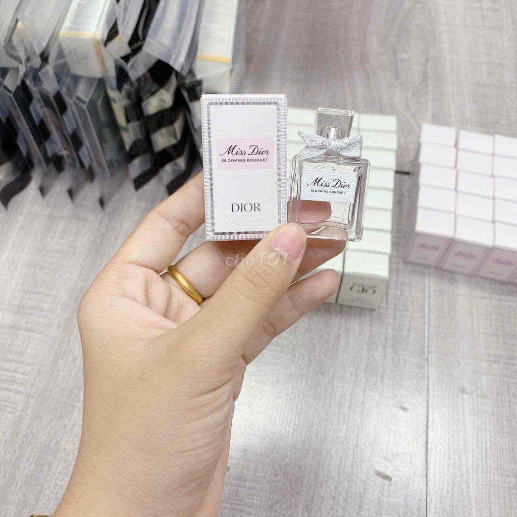 Nước hoa Dior Miss Dior Blooming 5ml Nữ. Mua bán Nước hoa tại Quận 10 Tp Hồ Chí Minh được đăng bởi Baby Girl Lovely hình 1
