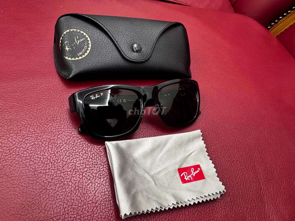 Kính râm Ray-Ban RB4194 601/9A Đen. Mua bán Phụ kiện thời trang khác tại Thành phố Biên Hòa Đồng Nai được đăng bởi Đỗ Liên hình 1