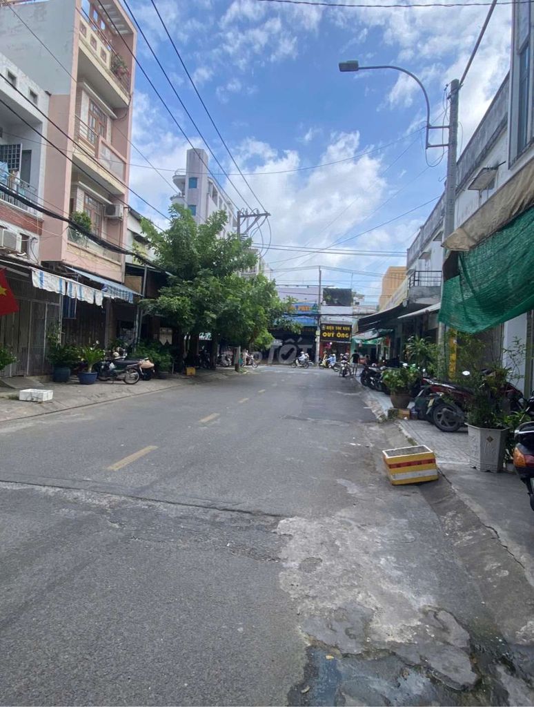 Аренда · 1 комн. · 70 м² · Quận Tân Phú, ул. Đường Lê Niệm