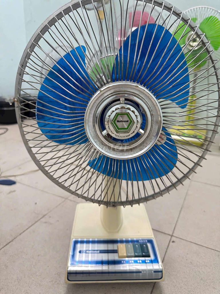 Quạt bàn National Xanh Trắng 30cm. Mua bán Quạt tại Huyện Vĩnh Cửu Đồng Nai được đăng bởi Bùi kim loan hình 1