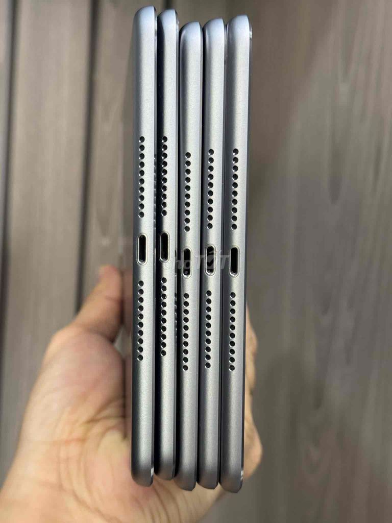 Trả Góp - Cà Thẻ Mini 4 Giá Siêu Rẻ cho Mọi Nhà. Mua bán Máy tính bảng tại Quận 1 Tp Hồ Chí Minh được đăng bởi Lư Quốc Thông hình 2