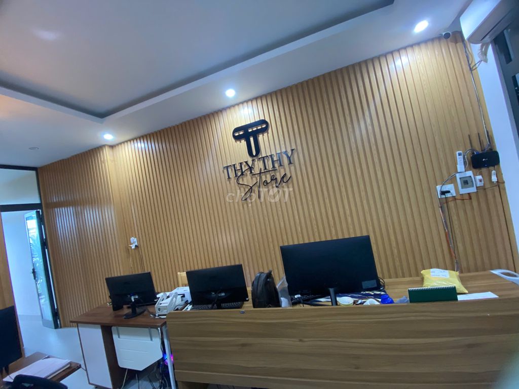 Thy Thy Store Cần Tuyển NV Tư Vấn Bán Hàng. Việc làm Nhân viên văn phòng tại Quận Cẩm Lệ Đà Nẵng được đăng bởi Thy Thy hình 2