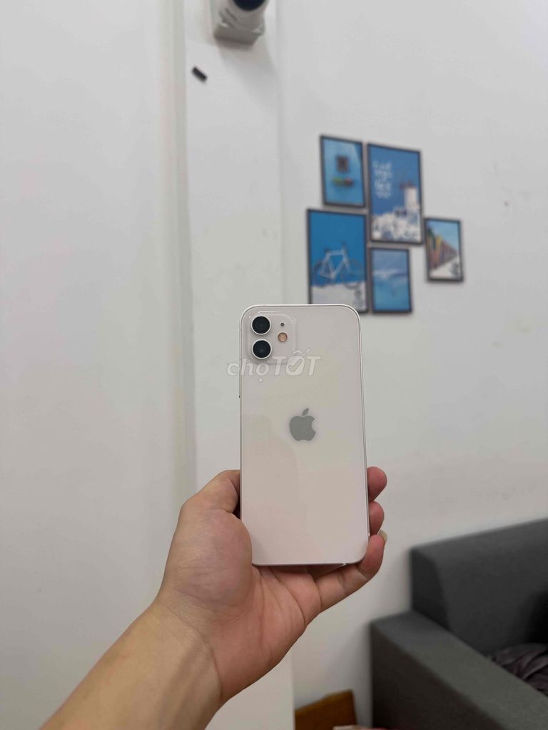 Apple iPhone 12 QTE 64GB Zin Nguyên Bản. Mua bán Điện thoại tại Quận Đống Đa Hà Nội được đăng bởi Tùng Táo Mobile hình 1