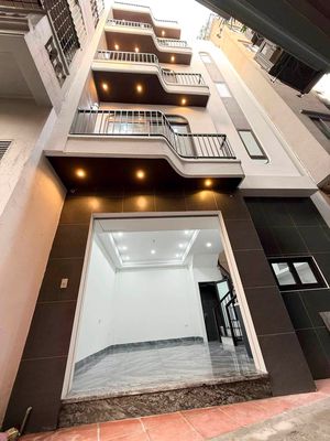 Townhouse 35 m² · Phường Việt Hưng