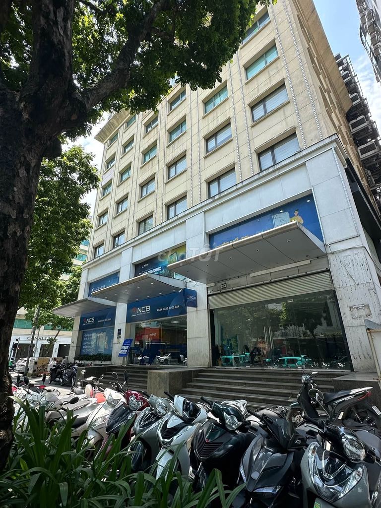 Cho thuê mặt phố Bà Triệu, Hai Bà Trưng, 145m2, làm VP, cửa hàng