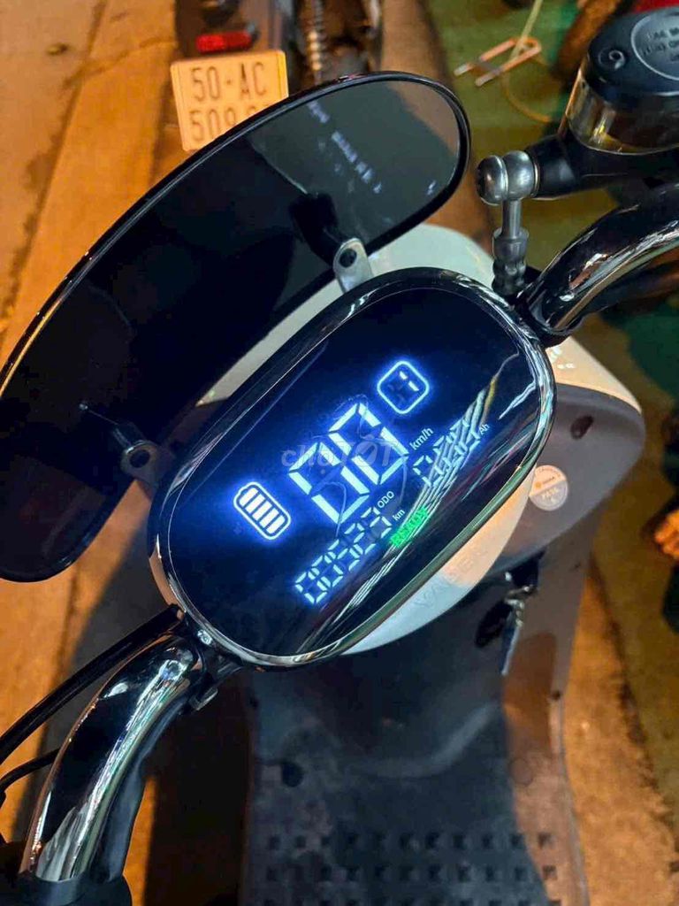 YADEA M6i ĐỜI MƠI LƯỚT 500km NHƯ NEW CHÍNH CHỦ. Mua bán Xe điện tại Quận Tân Phú Tp Hồ Chí Minh được đăng bởi PHẠM TUẤN MUA BÁN XE ĐIỆN hình 3