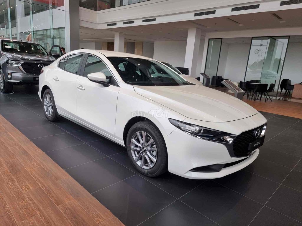 Mazda 3 2022 1.5L Deluxe - 39000 km. Mua bán Ô tô tại Thành phố Bến Tre Bến Tre được đăng bởi Mazda BếnTre MrTín 0915 738 778 hình 1